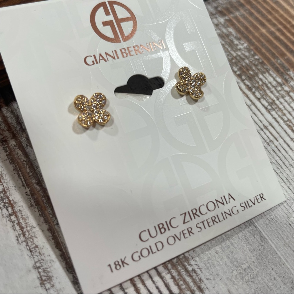 Giani Bernini 18k Gold played Flower studs - NWT